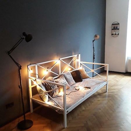 Modestm#Ilike# Apartment Lviv Luaran gambar